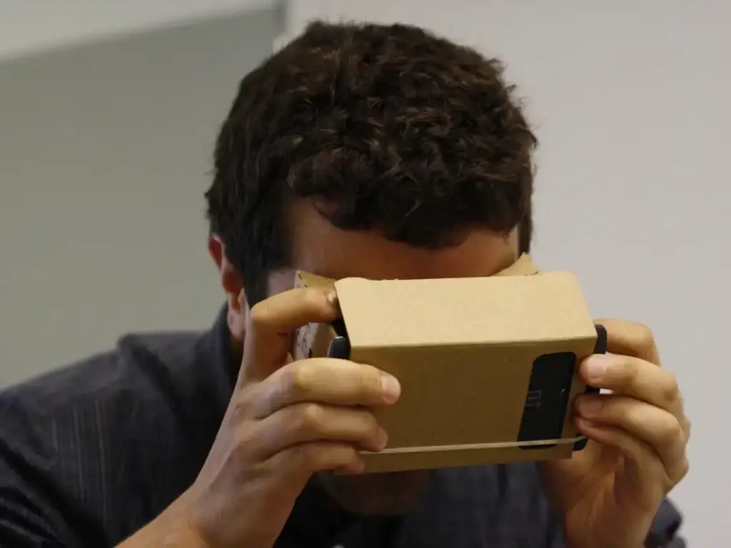 Does Google Cardboard Work With All Phones