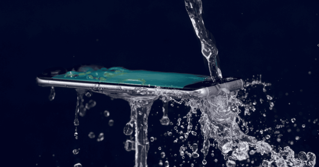 How Long Does It Take For Water Damage To Affect A Phone