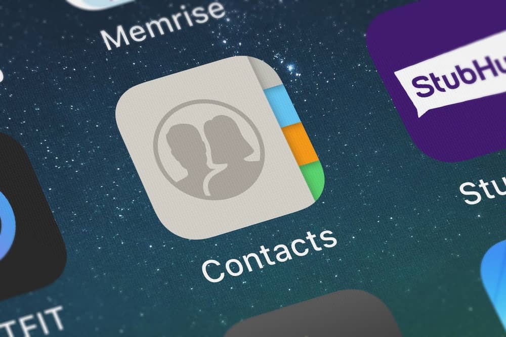 iPhone Contacts app