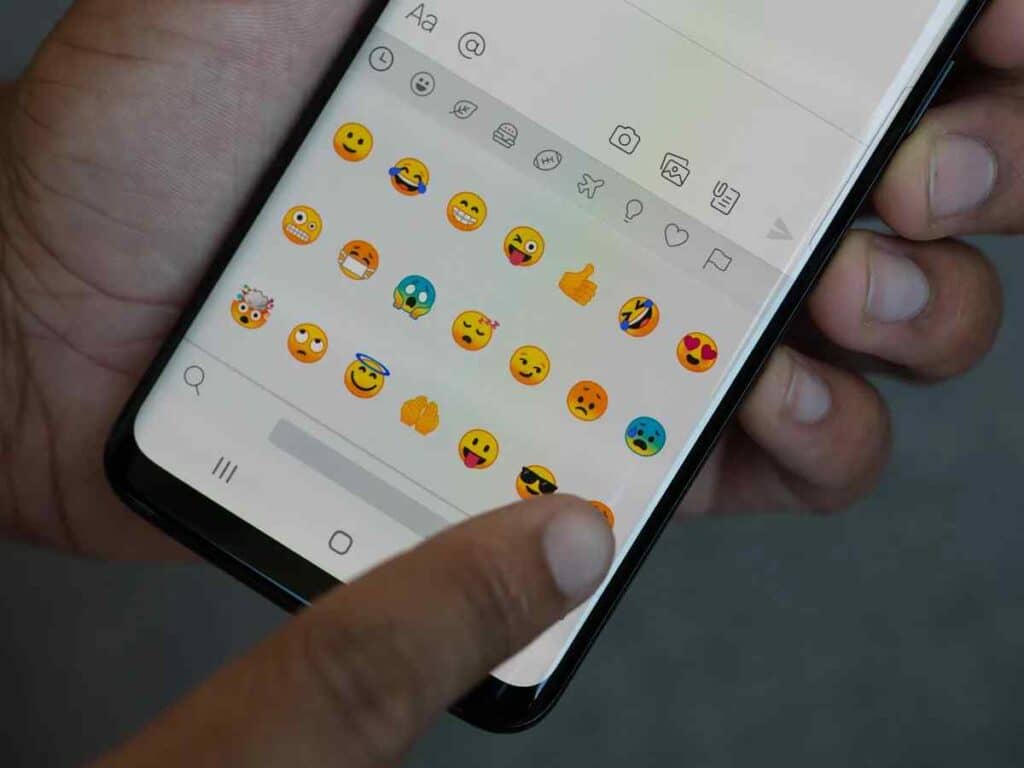 Emoji Search 