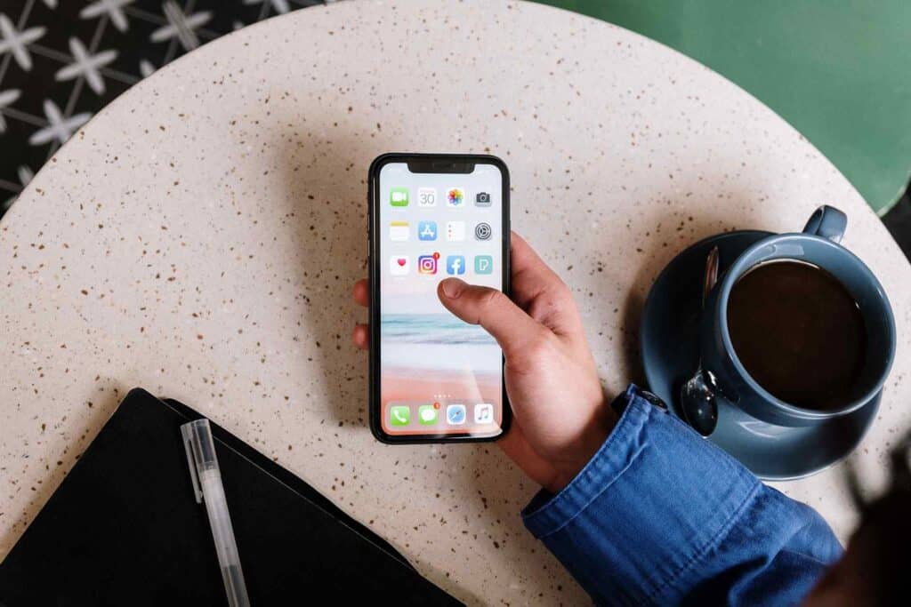 When Did Smartphones Become Popular?